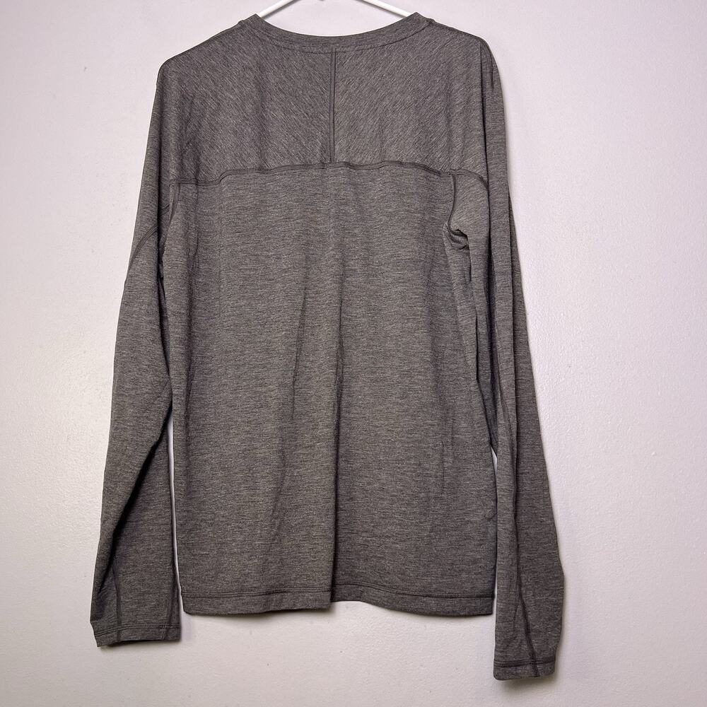 Lululemon Men's Sz XL Pullover Long Sleeve Shirt Heather Gray Vent Tech Athletic